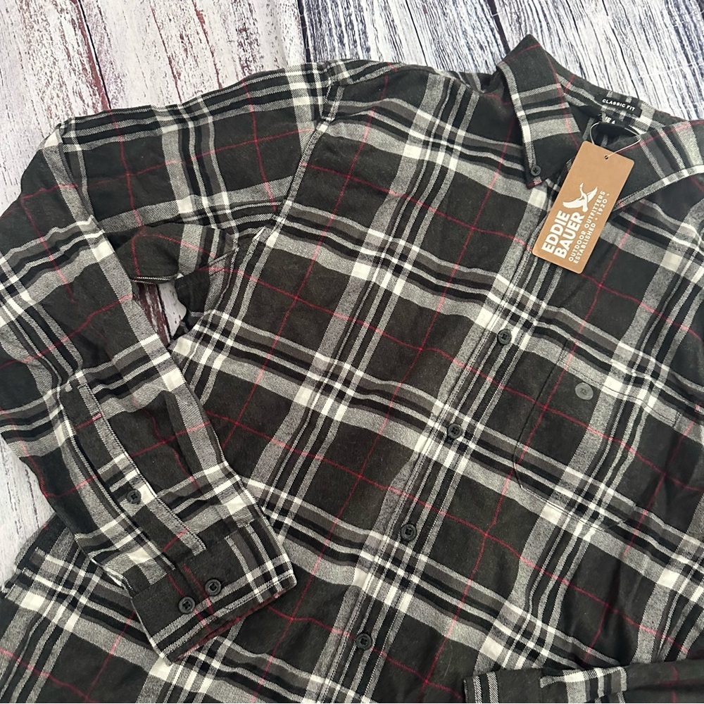 NWT Eddie Bauer Black, White, and Red Plaid Cotton Button Down Shirt - Picture 3 of 10